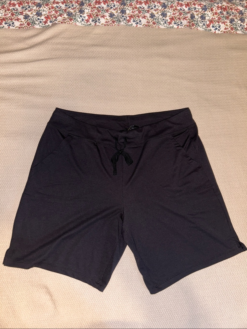 Women’s Athletic Drawstring Shorts - Black XL 16-18